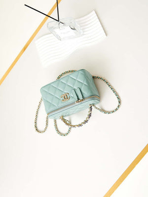 Chanel AP3804 Clutch Lambskin Vanity Box bag With Pearl handle Green - Default Title - View 7