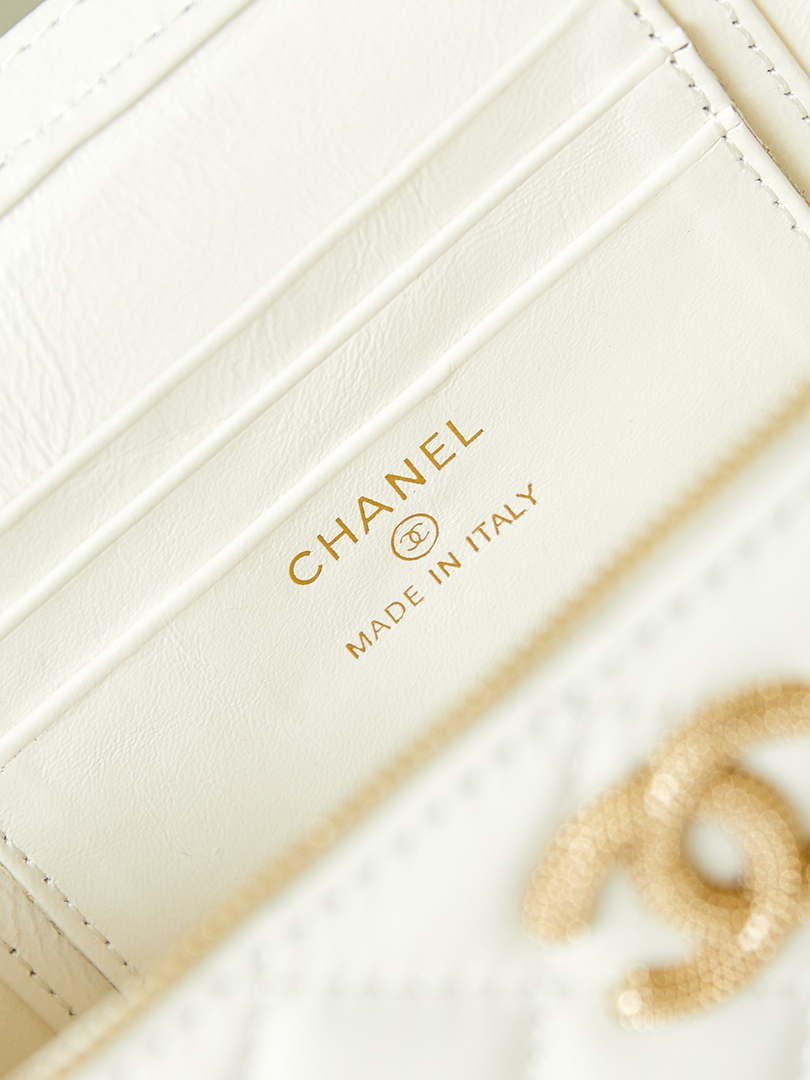 Chanel AP3804 Clutch Lambskin Vanity Box bag With Pearl handle White - Default Title - View 9