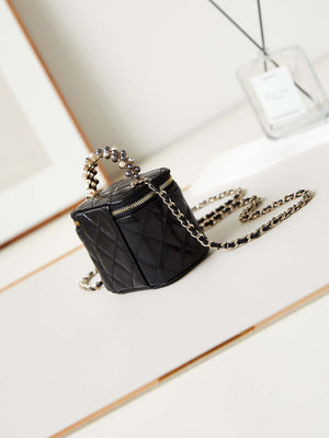 Chanel AP3805 Mini Clutch Lambskin Vanity Box bag With Pearl handle Black - Default Title - View 4