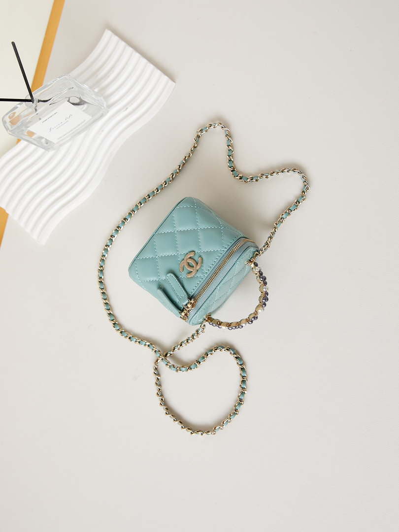 Chanel AP3805 Mini Clutch Lambskin Vanity Box bag With Pearl handle Green - Default Title - View 7