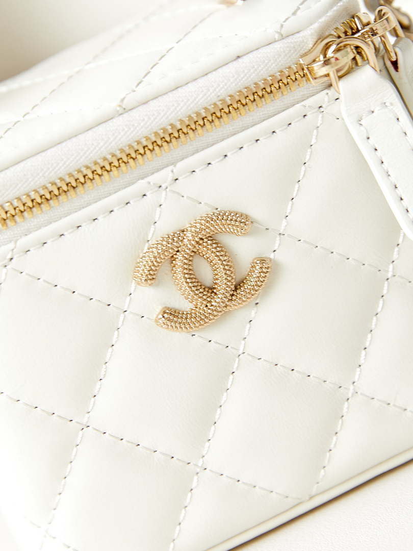 Chanel AP3805 Mini Clutch Lambskin Vanity Box bag With Pearl handle White - Default Title - View 2