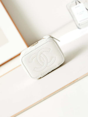 Chanel AP3805 Mini Clutch Lambskin Vanity Box bag With Pearl handle White - Default Title - View 6
