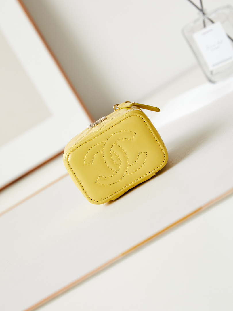 Chanel AP3805 Mini Clutch Lambskin Vanity Box bag With Pearl handle Yellow