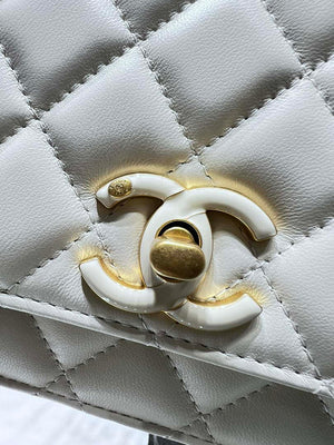 Chanel AP3938 Wallet On Chain Shiny Lambskin  Enamel & Gold-Tone Metal White - Default Title - View 5