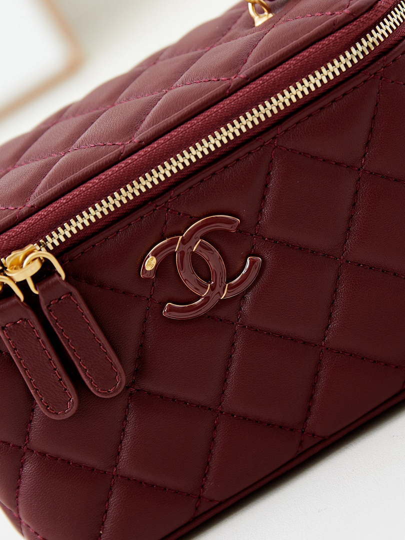 Chanel AP3940 Clutch With Chain Lambskin Vanity Box bag with Enamel buckle Wine Red