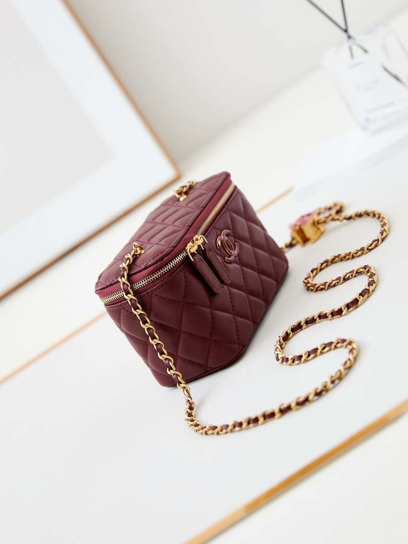Chanel AP3940 Clutch With Chain Lambskin Vanity Box bag with Enamel buckle Wine Red