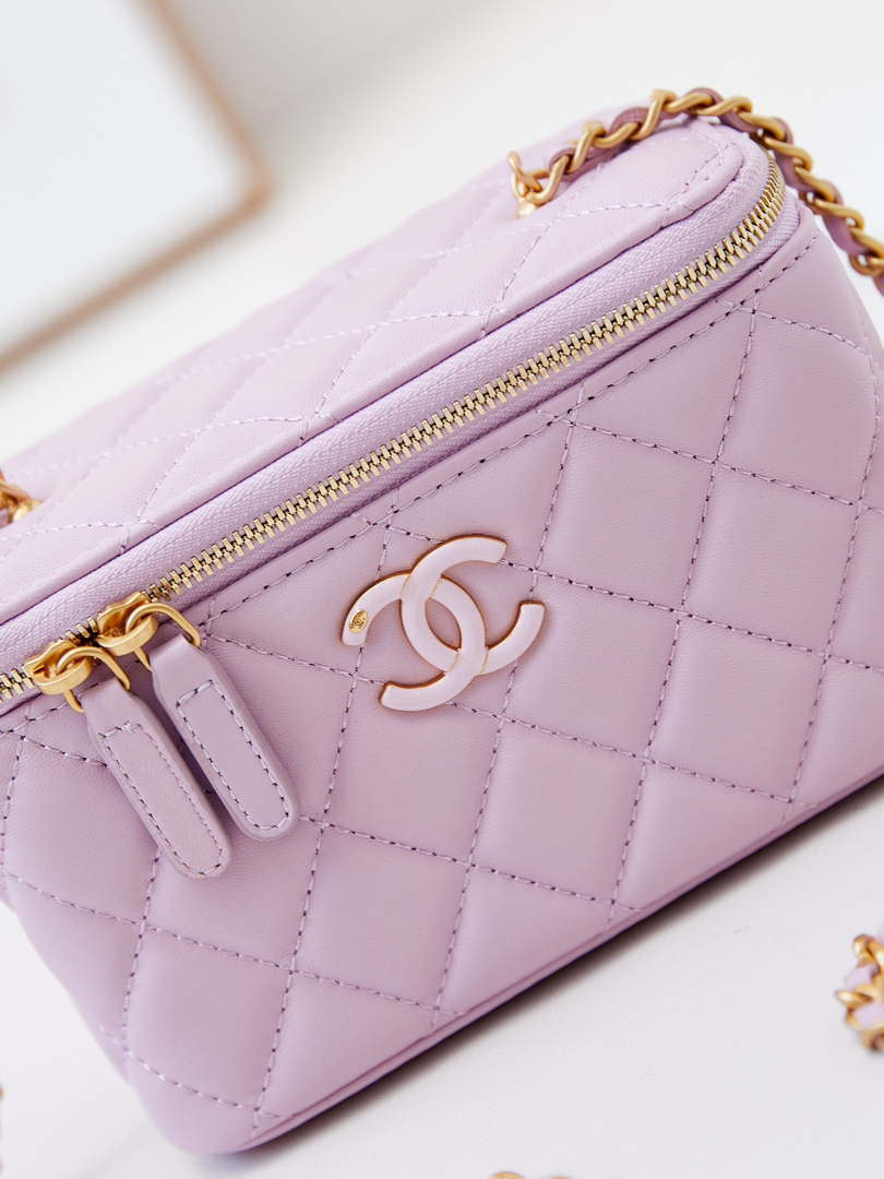 Chanel AP3940 Clutch With Chain Lambskin Vanity Box bag with Enamel buckle light Purple