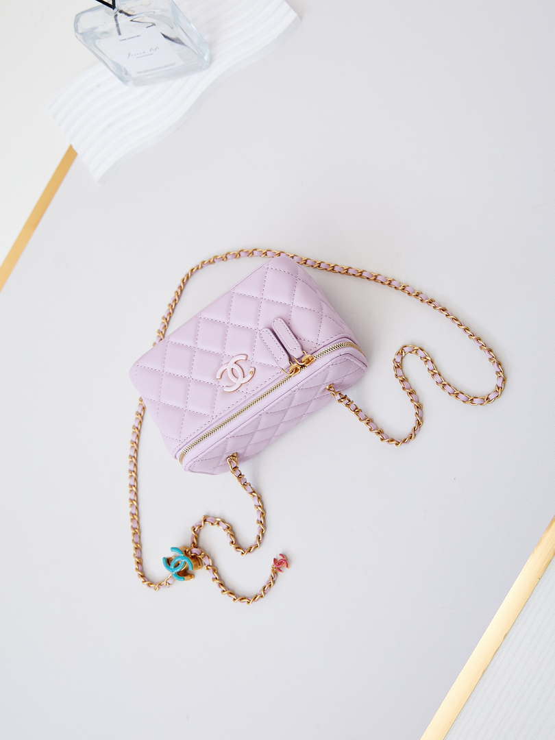 Chanel AP3940 Clutch With Chain Lambskin Vanity Box bag with Enamel buckle light Purple