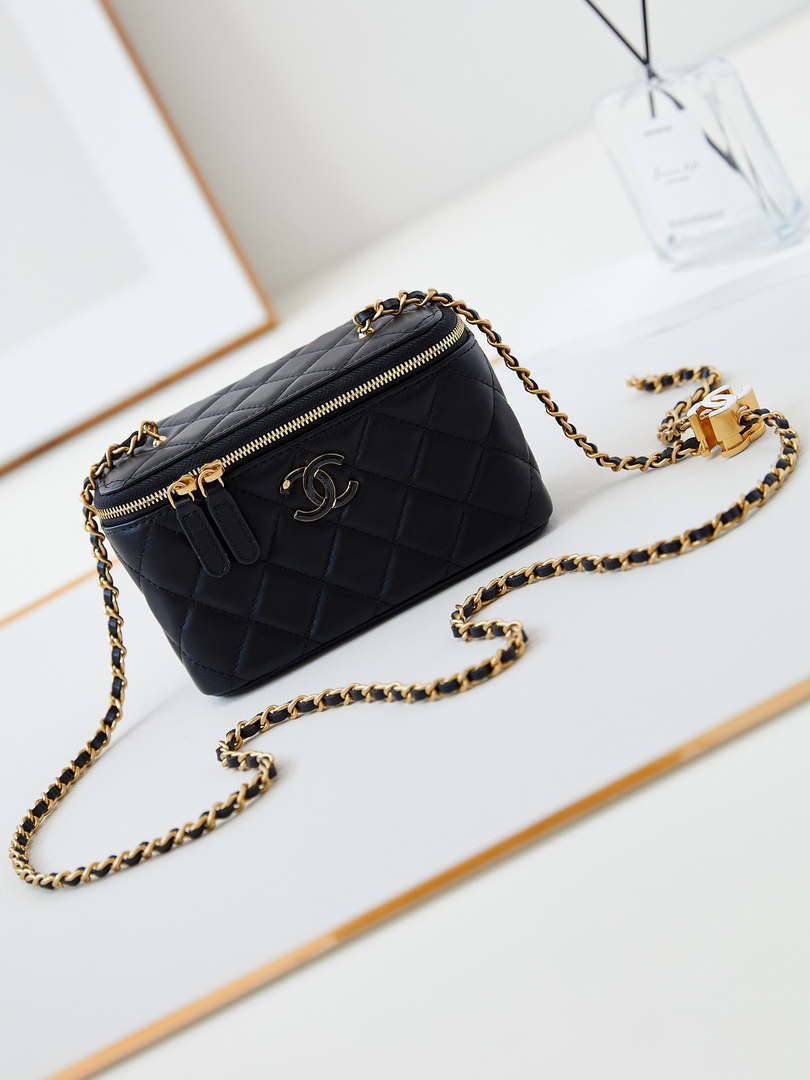 Chanel AP3940 Clutch With Chain Lambskin Vanity Box bag with Enamel buckle Black - Default Title - View 1