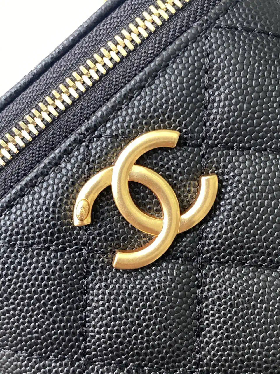 Chanel AP3941 25B  Small Vanity with Chain  Calfskin Gold-Tone Meta Black