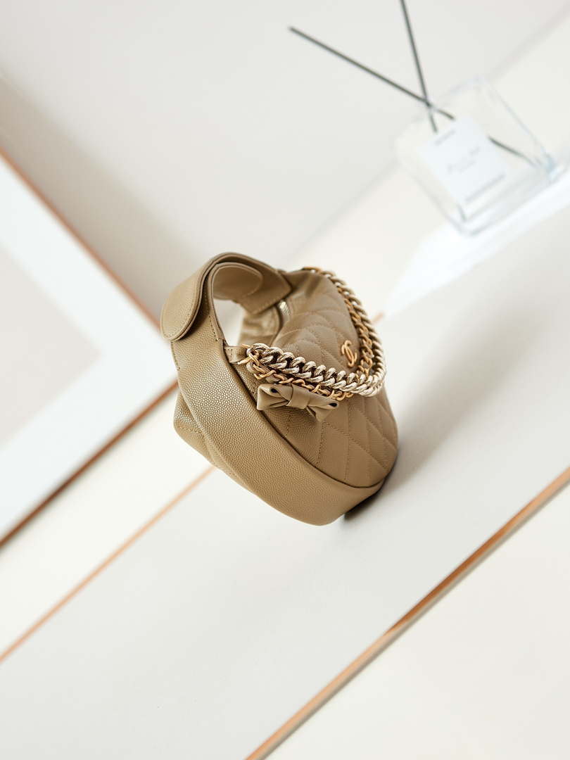 Chanel AP3943 Pouch Grained Shiny Calfskin & Gold-Tone Metal Apricot - Default Title - View 3