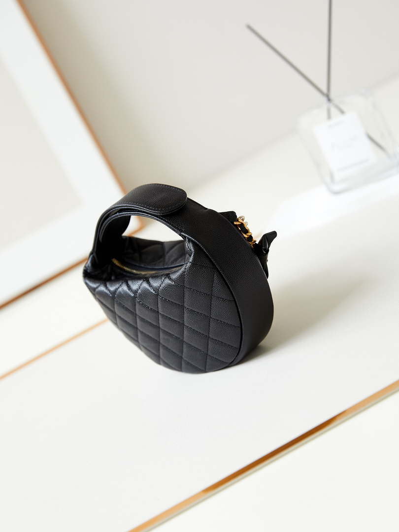 Chanel AP3943 Pouch Grained Shiny Calfskin & Gold-Tone Metal Black