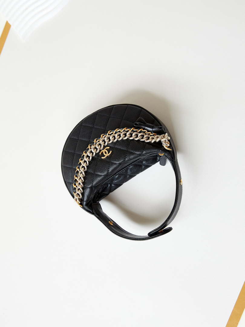 Chanel AP3943 Pouch Grained Shiny Calfskin & Gold-Tone Metal Black
