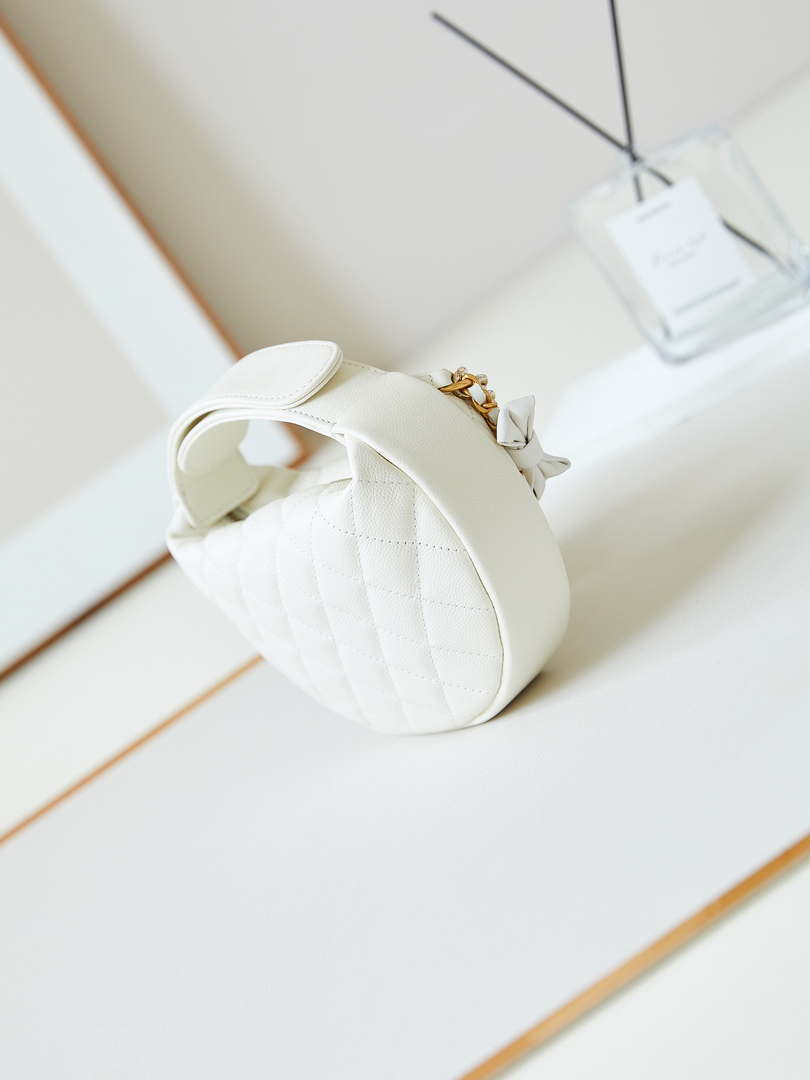Chanel AP3943 Pouch Grained Shiny Calfskin & Gold-Tone Metal White
