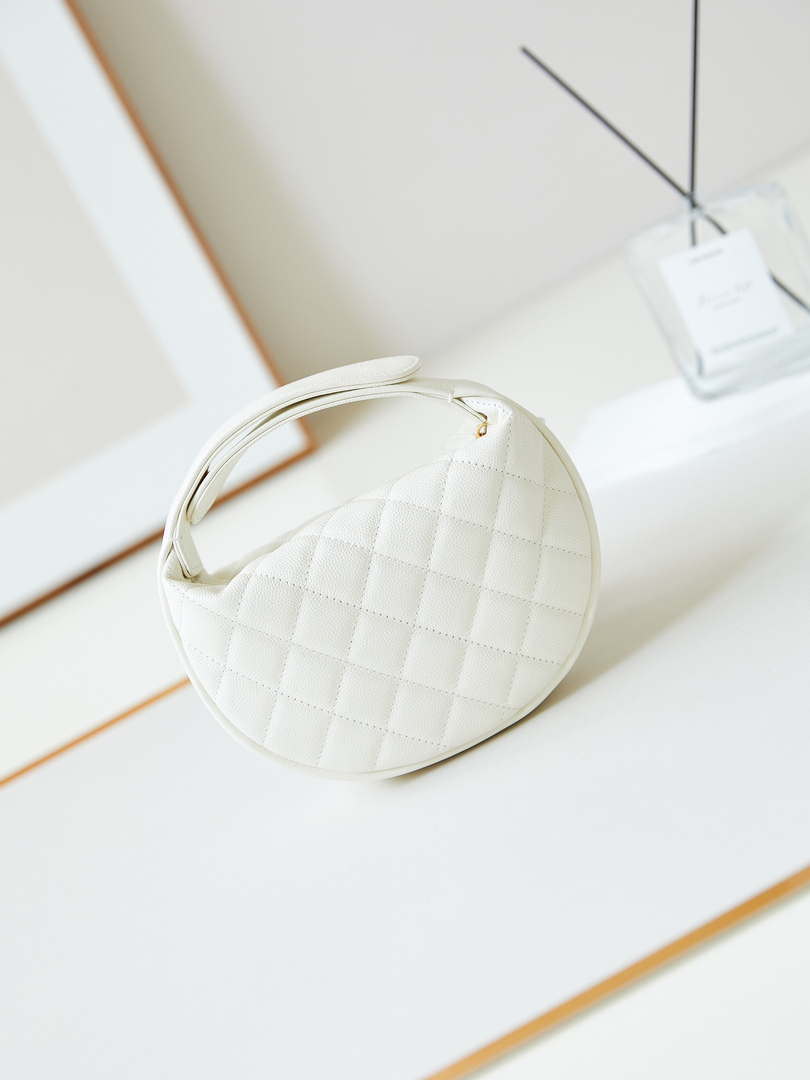 Chanel AP3943 Pouch Grained Shiny Calfskin & Gold-Tone Metal White
