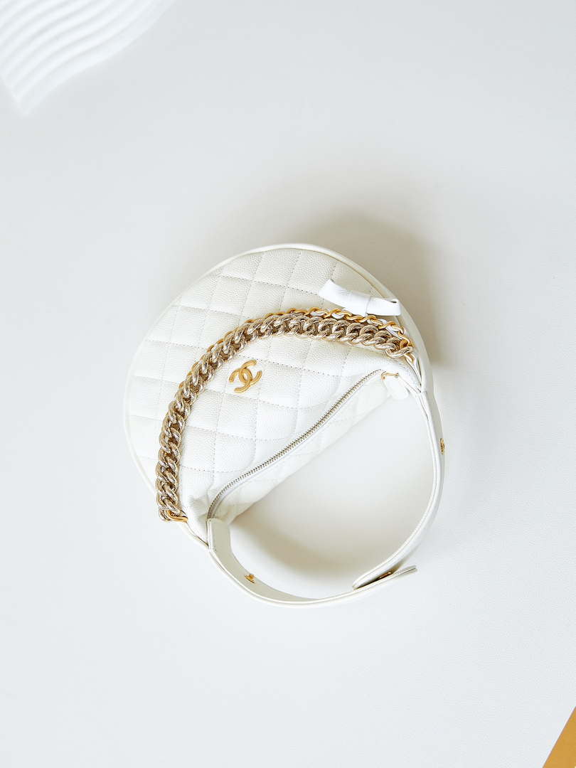 Chanel AP3943 Pouch Grained Shiny Calfskin & Gold-Tone Metal White
