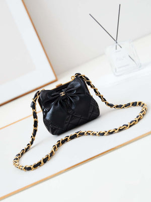 Chanel AP4028 Clutch with chain Lambskin Patent Crumpled Lambskin & Gold-Tone Metal Black - Default Title - View 1