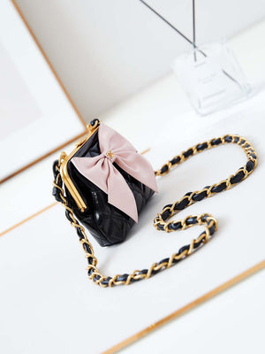 Chanel AP4028 Clutch with chain Lambskin Patent Crumpled Lambskin & Gold-Tone Metal Pink & Black - Default Title - View 3