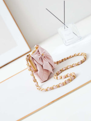 Chanel AP4028 Clutch with chain Lambskin Patent Crumpled Lambskin & Gold-Tone Metal Pink - Default Title - View 3
