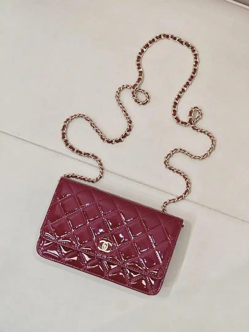 Chanel AP4241 Classic Wallet On Chain patent leather Wine Red