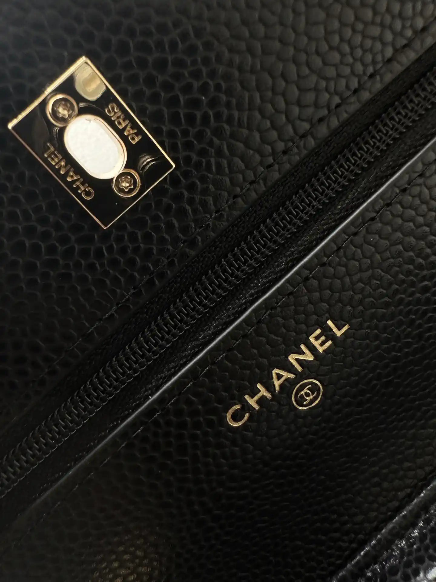 Chanel AP4241 Classic Wallet On Chain Grained Shiny Calfskin Black