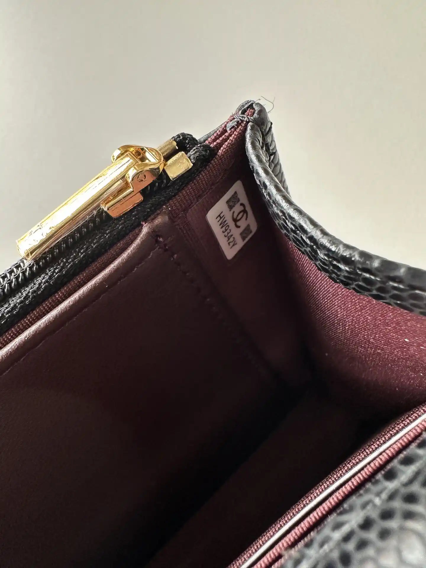 Chanel AP4241 Classic Wallet On Chain Grained Shiny Calfskin Black