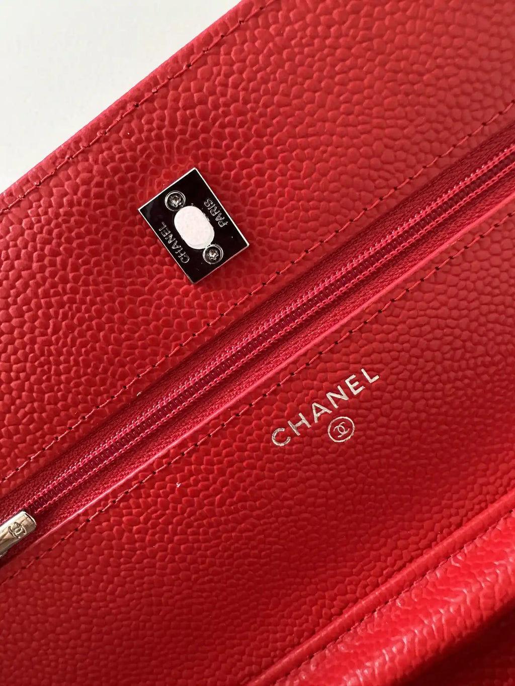 Chanel AP4241 Classic Wallet On Chain Grained Shiny Calfskin Red