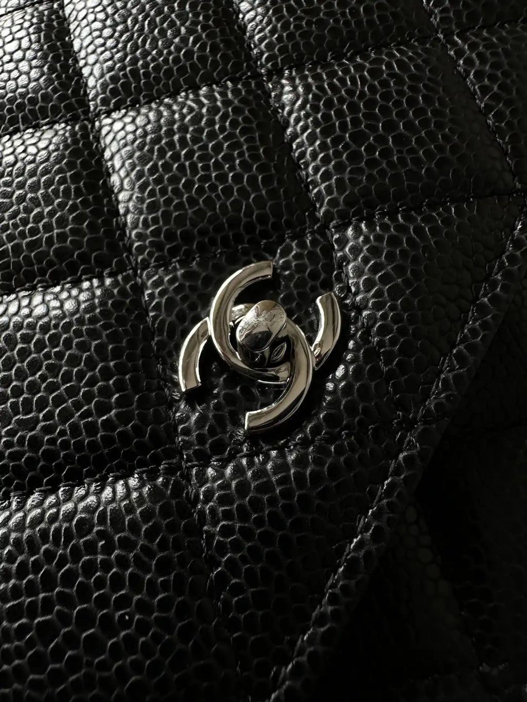 Chanel AP4241 Classic Wallet On Chain Grained Shiny Calfskin Black