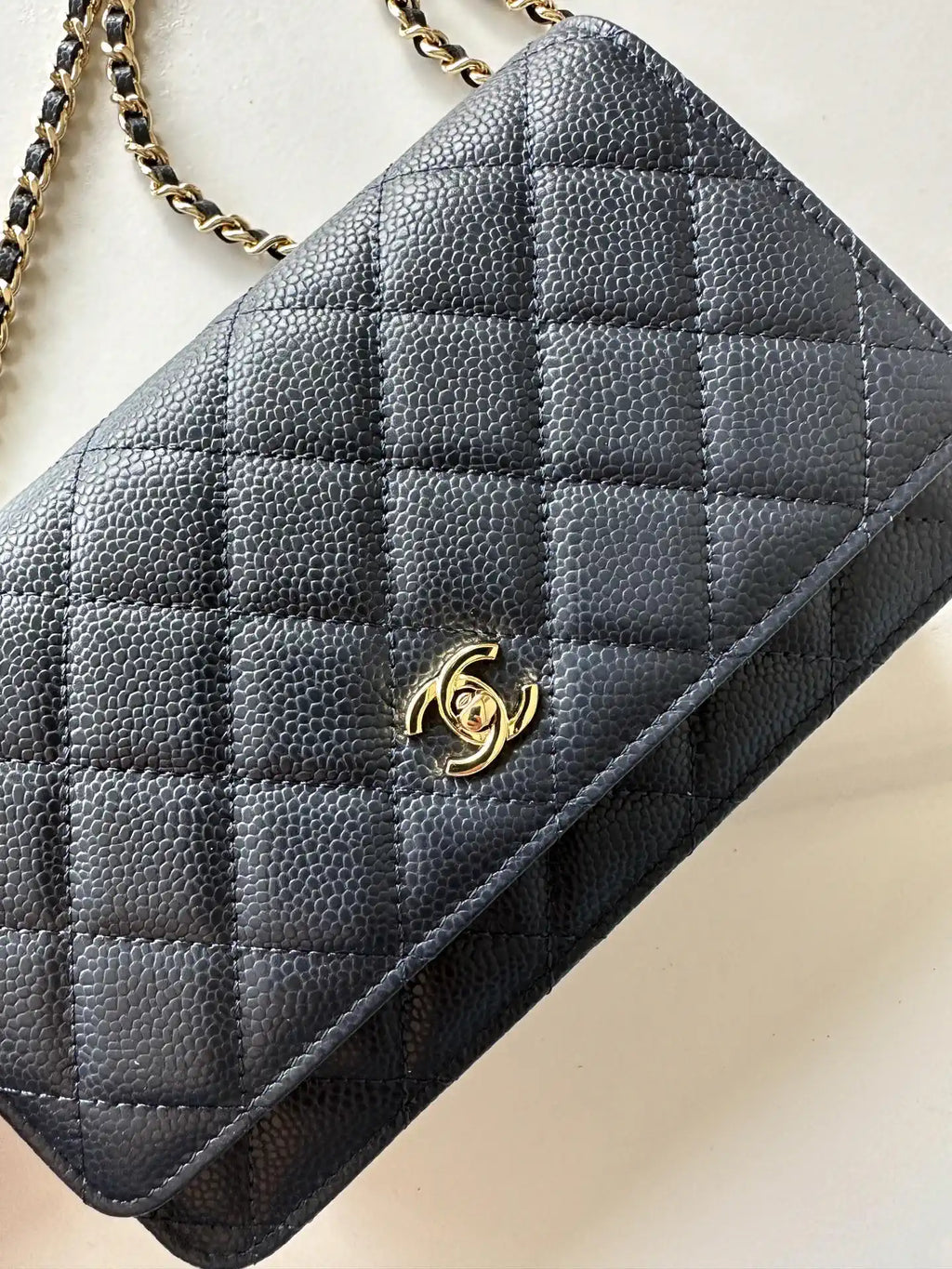 Chanel AP4241 Classic Wallet On Chain Grained Shiny Calfskin Navy Blue