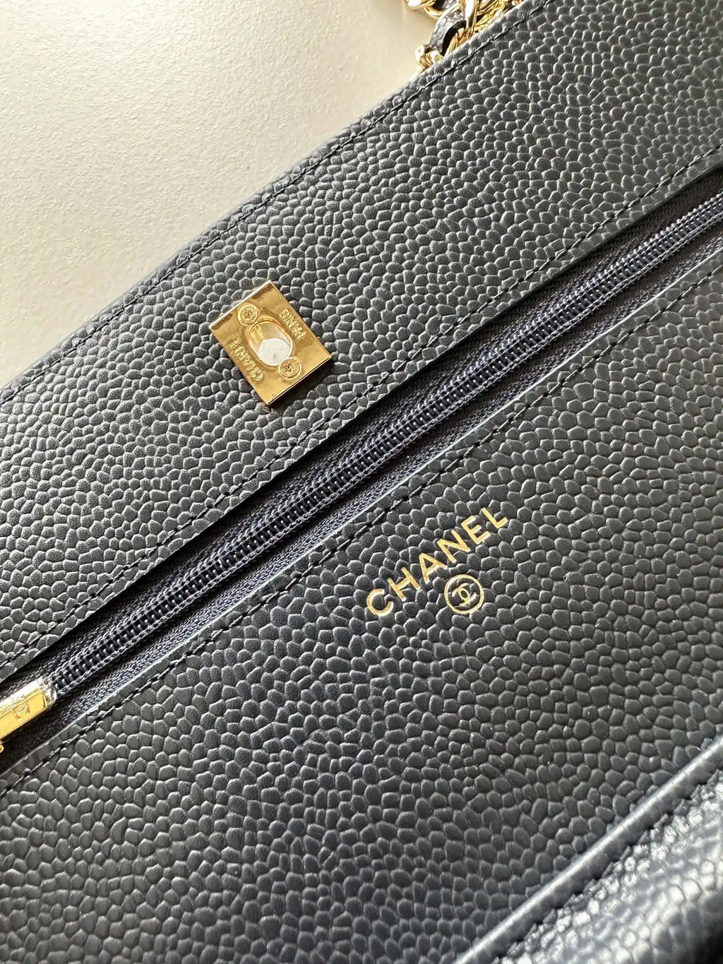 Chanel AP4241 Classic Wallet On Chain Grained Shiny Calfskin Navy Blue