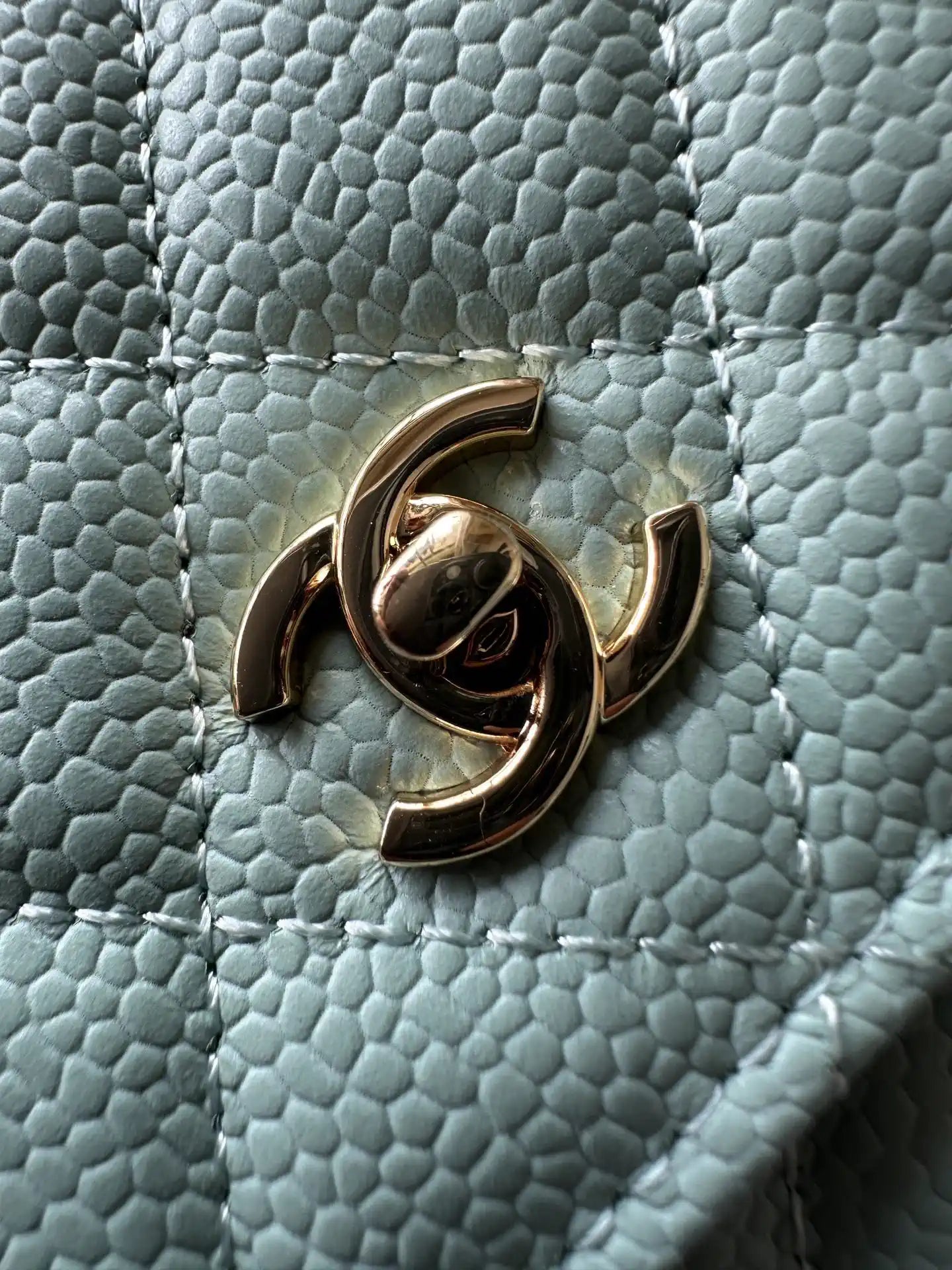 Chanel AP4241 Classic Wallet On Chain Grained Shiny Calfskin Light Blue