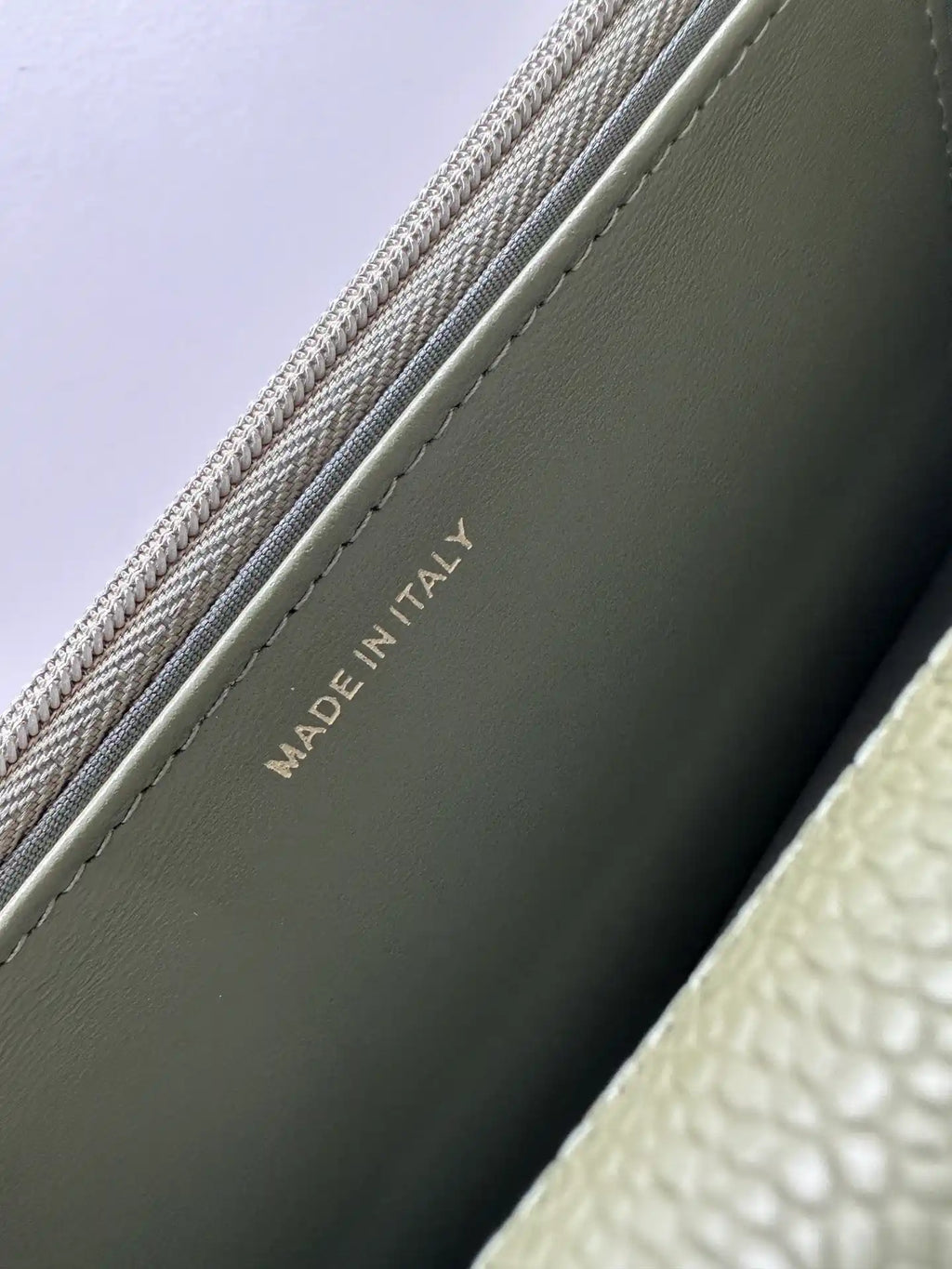 Chanel AP4241 Classic Wallet On Chain Grained Shiny Calfskin bronze green
