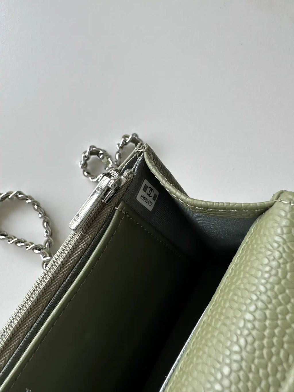 Chanel AP4241 Classic Wallet On Chain Grained Shiny Calfskin bronze green