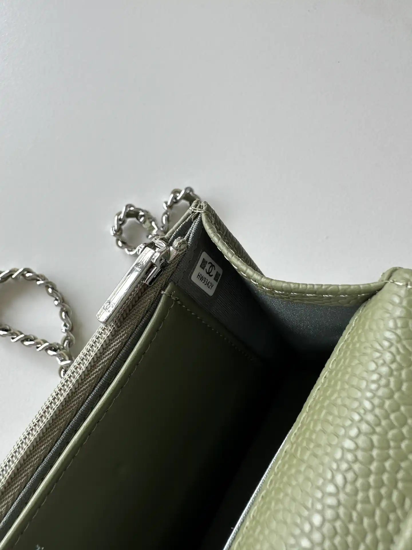 Chanel AP4241 Classic Wallet On Chain Grained Shiny Calfskin bronze green
