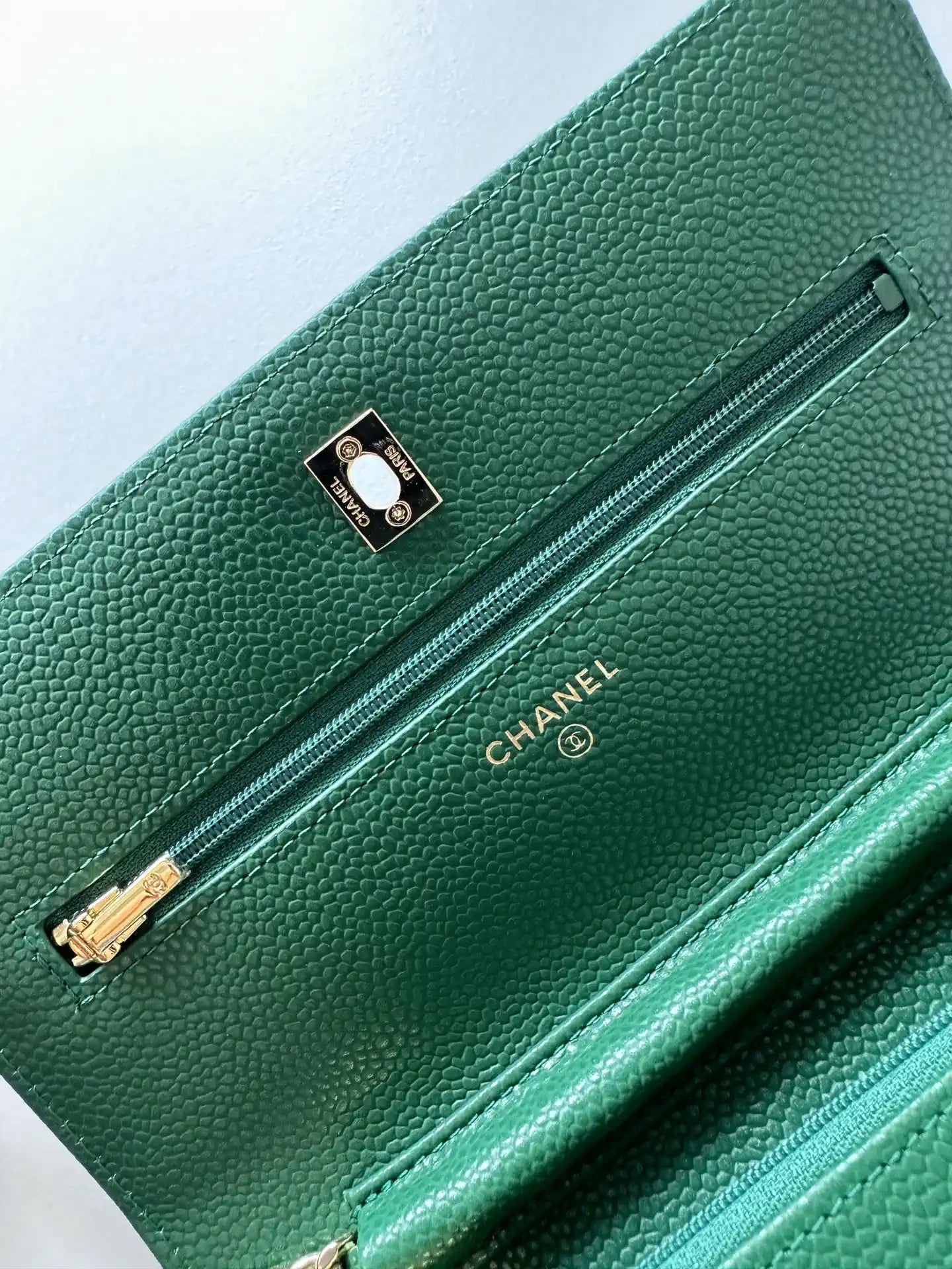 Chanel AP4241 Classic Wallet On Chain Grained Shiny Calfskin Deep Green