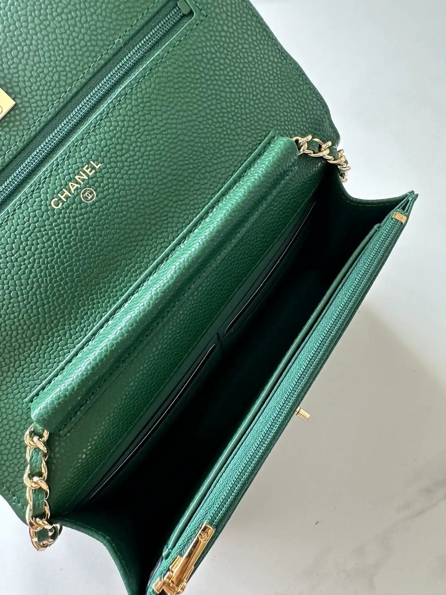 Chanel AP4241 Classic Wallet On Chain Grained Shiny Calfskin Deep Green