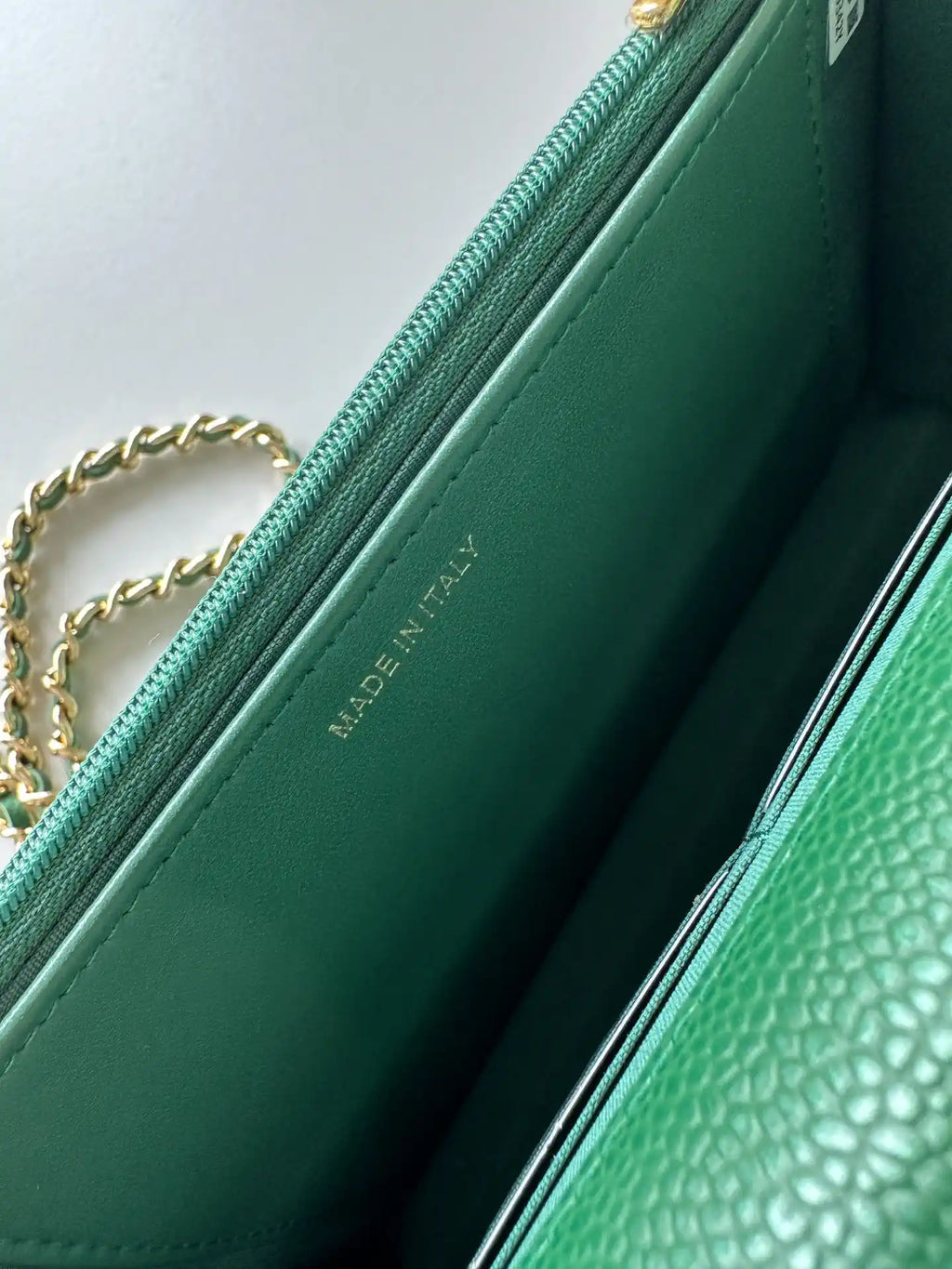 Chanel AP4241 Classic Wallet On Chain Grained Shiny Calfskin Deep Green