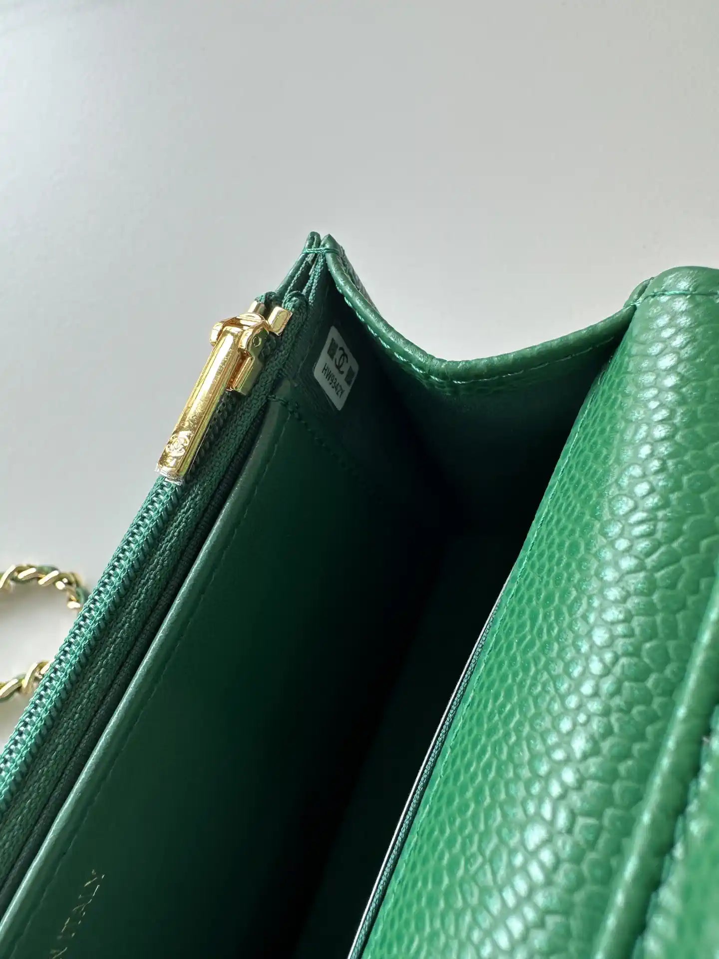 Chanel AP4241 Classic Wallet On Chain Grained Shiny Calfskin Deep Green