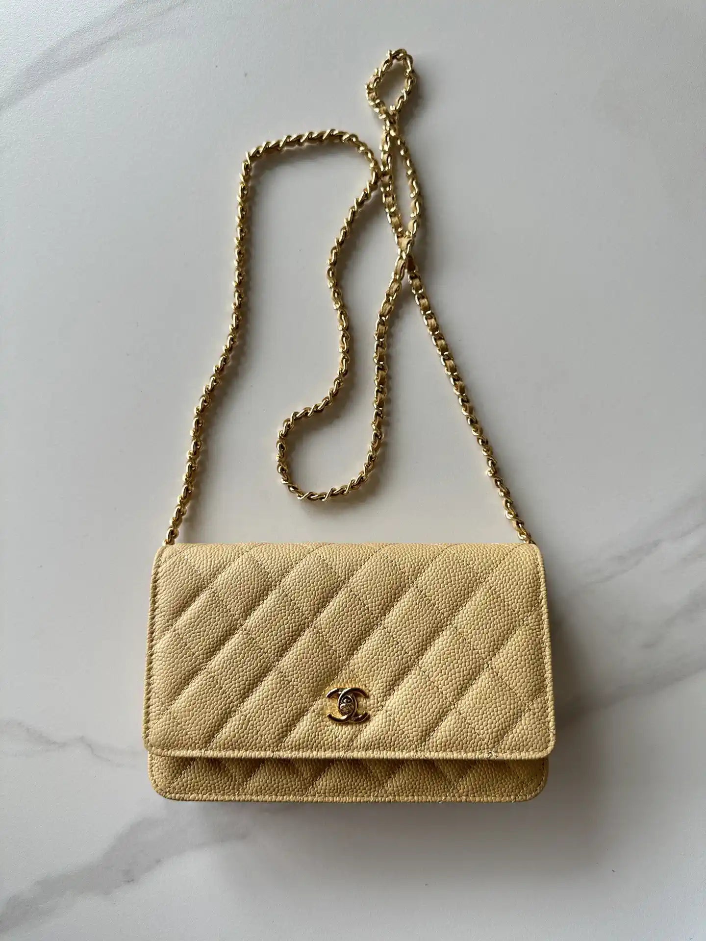 Chanel AP4241 Classic Wallet On Chain Grained Shiny Calfskin Apricot