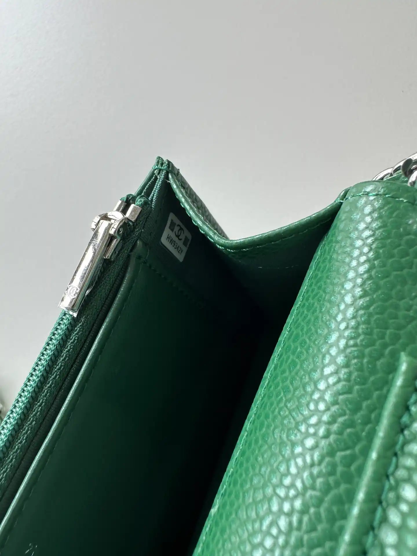Chanel AP4241 Classic Wallet On Chain Grained Shiny Calfskin Deep Green