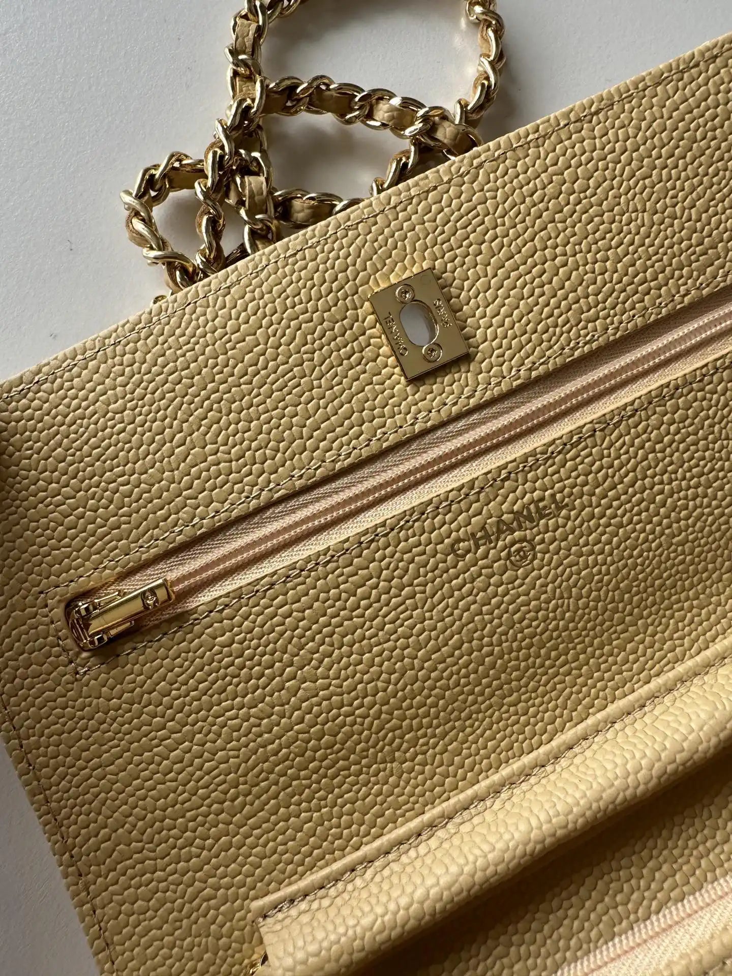 Chanel AP4241 Classic Wallet On Chain Grained Shiny Calfskin Apricot
