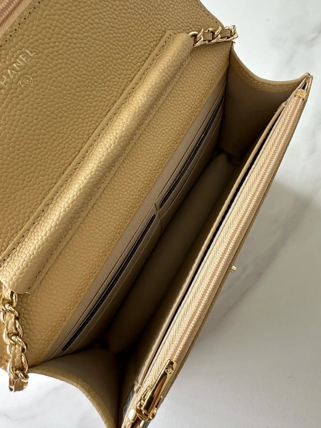 Chanel AP4241 Classic Wallet On Chain Grained Shiny Calfskin Apricot