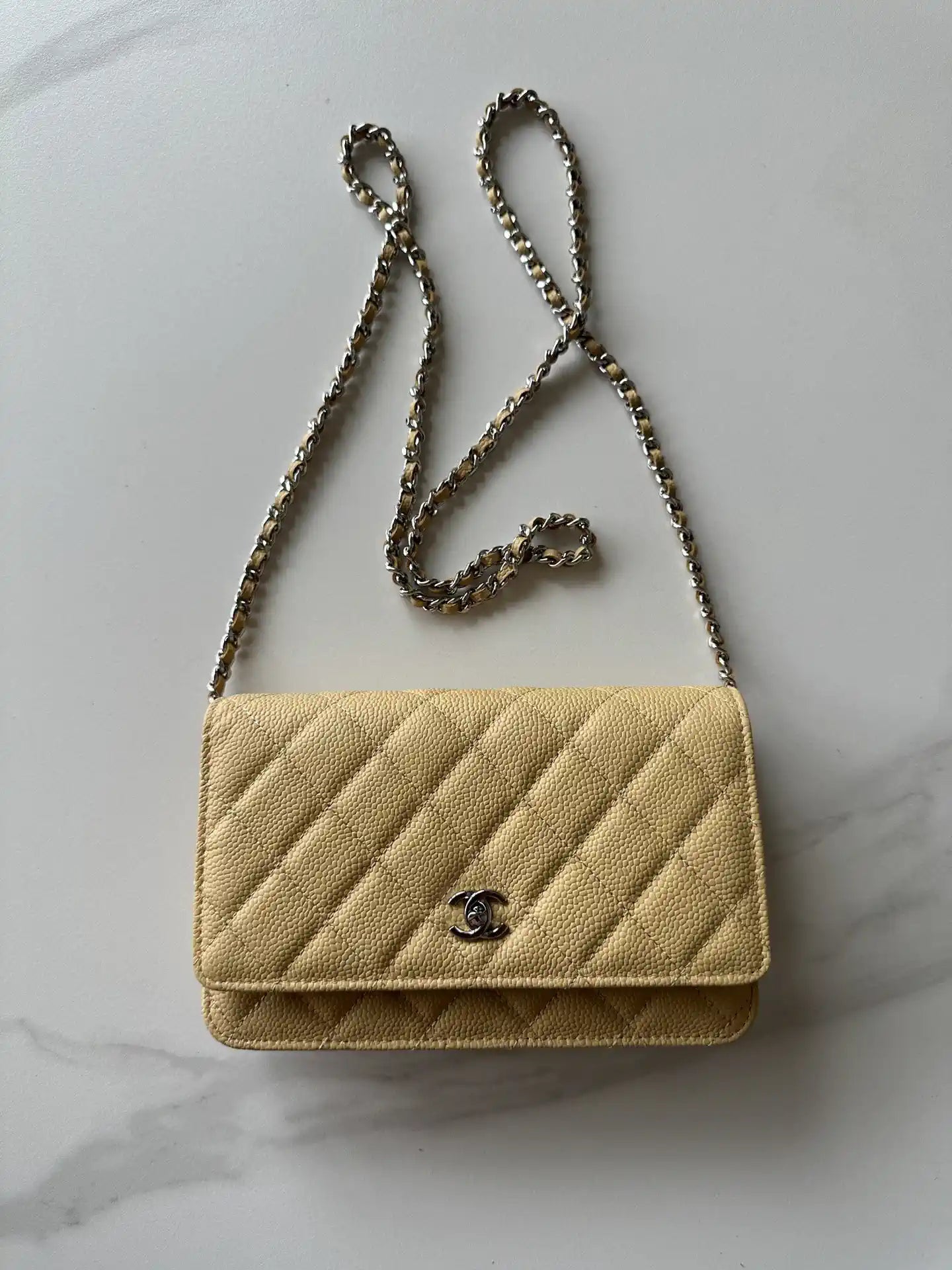 Chanel AP4241 Classic Wallet On Chain Grained Shiny Calfskin Apricot