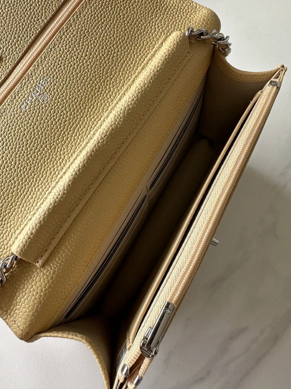 Chanel AP4241 Classic Wallet On Chain Grained Shiny Calfskin Apricot