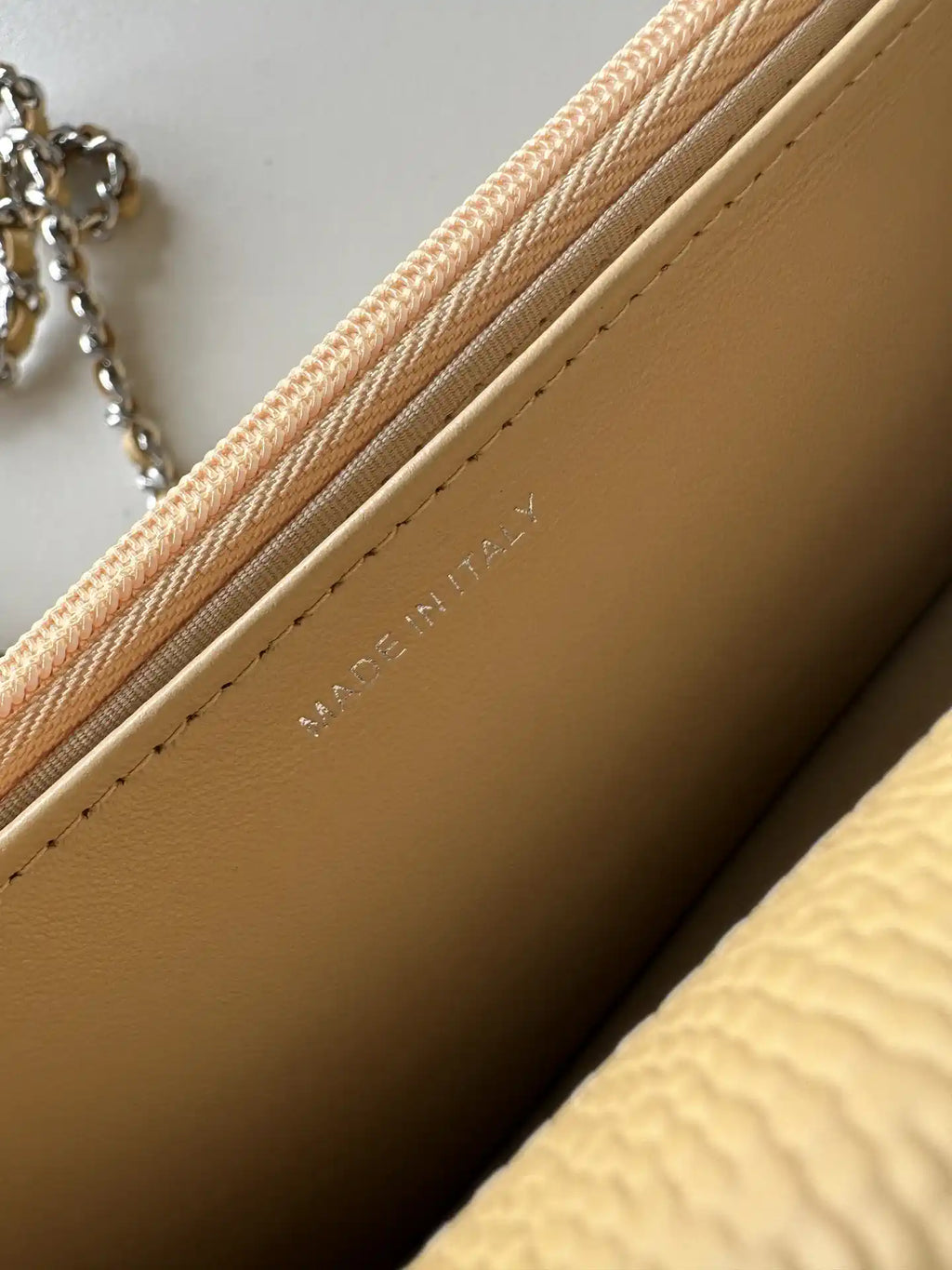 Chanel AP4241 Classic Wallet On Chain Grained Shiny Calfskin Apricot