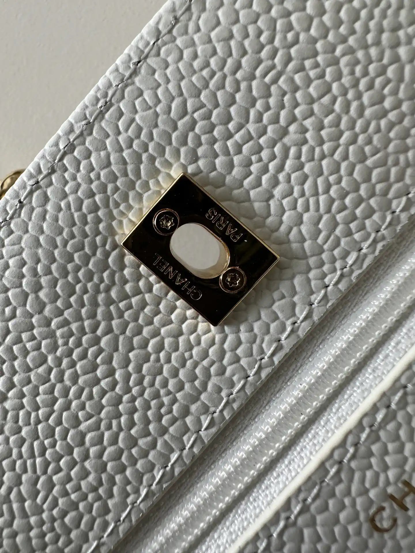 Chanel AP4241 Classic Wallet On Chain Grained Shiny Calfskin White