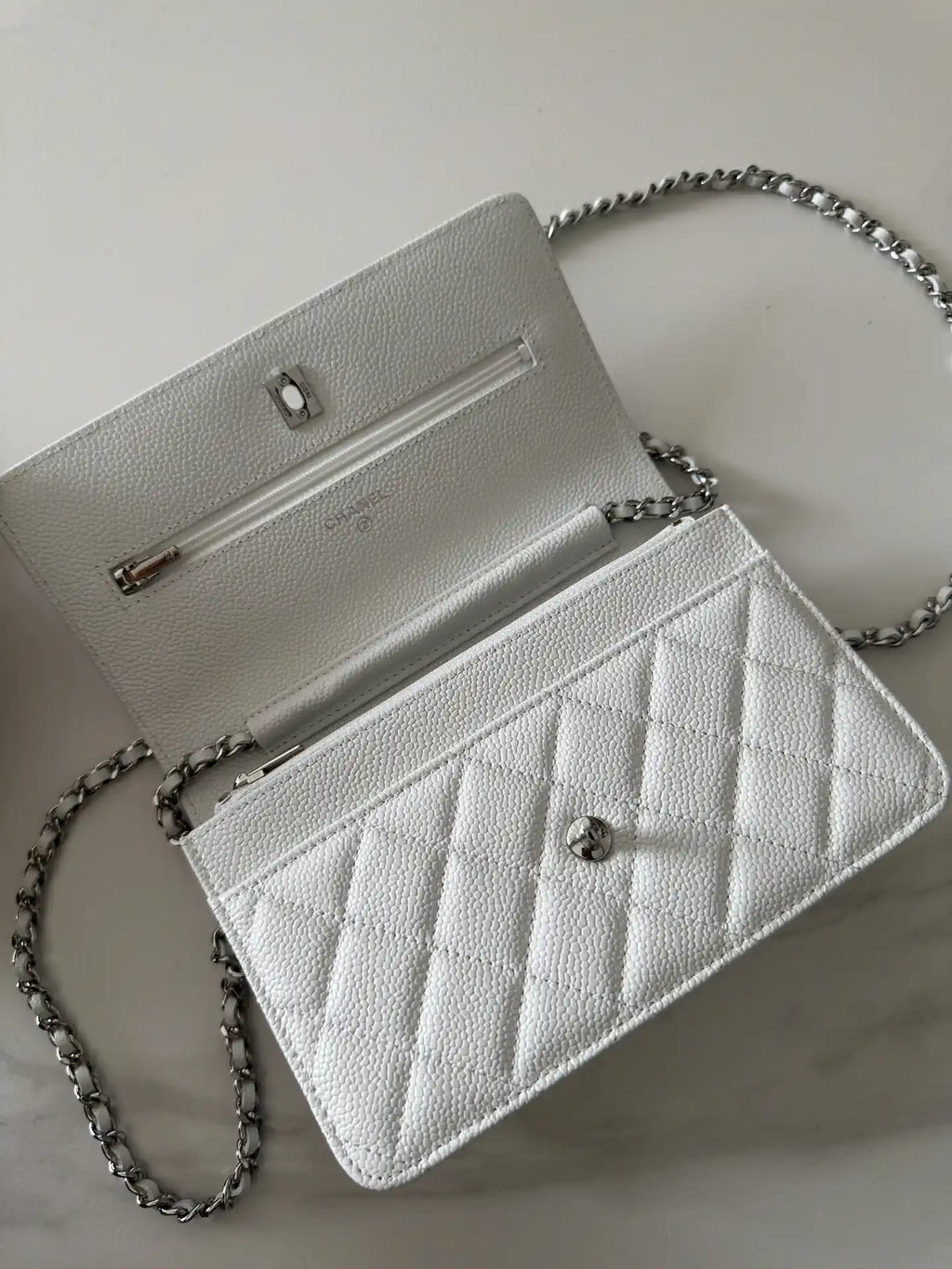 Chanel AP4241 Classic Wallet On Chain Grained Shiny Calfskin White