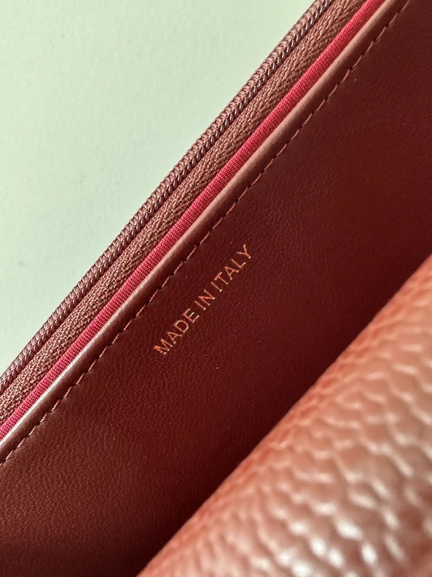 Chanel AP4241 Classic Wallet On Chain Grained Shiny Calfskin Wine Red