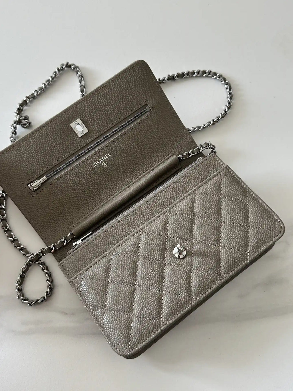 Chanel AP4241 Classic Wallet On Chain Grained Shiny Calfskin Gray