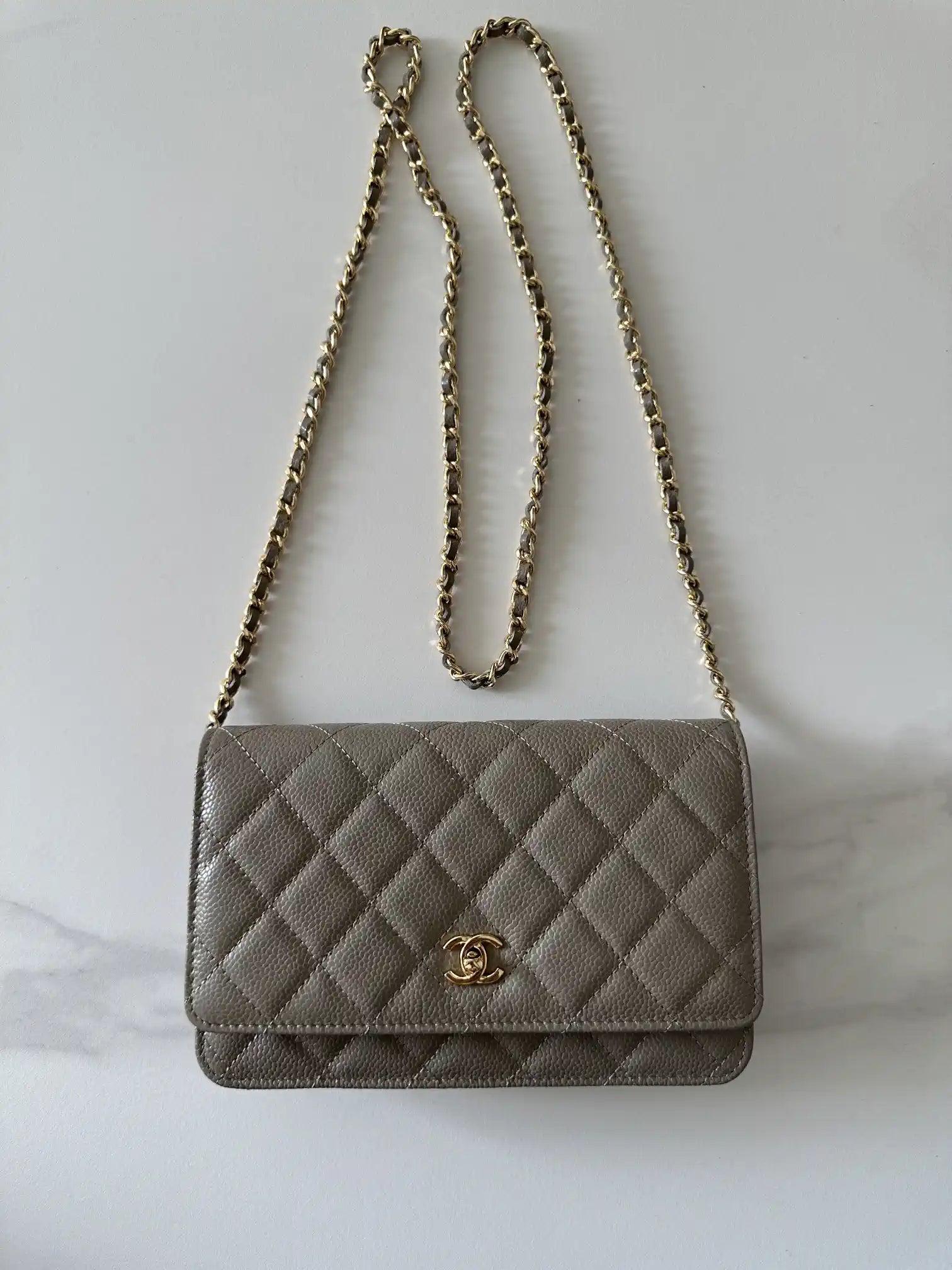 Chanel AP4241 Classic Wallet On Chain Grained Shiny Calfskin Gray
